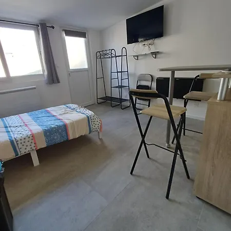 Aparthotel Trois Studios-cosy Centre Village *
