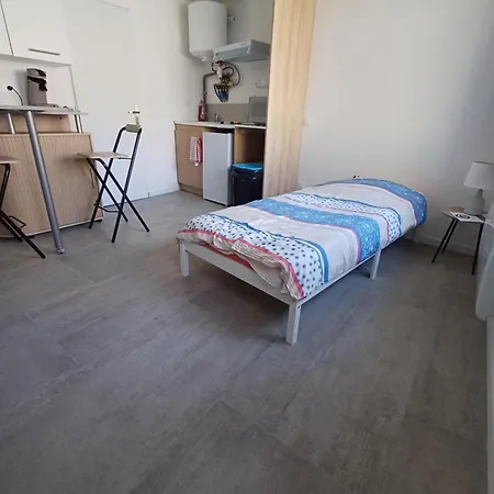 Aparthotel Trois Studios-cosy Centre Village *