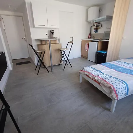 Appart hôtel Trois Studios-cosy Centre Village